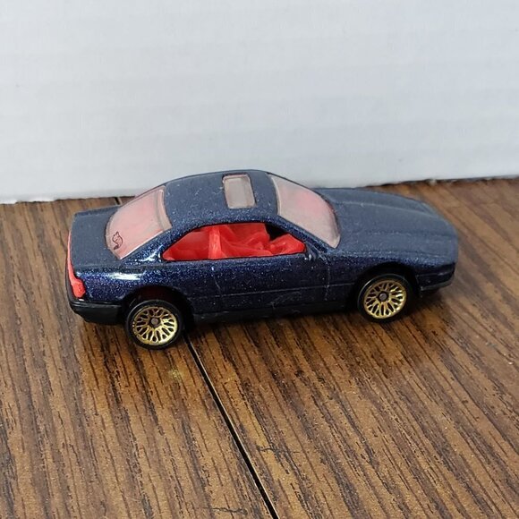 Hot Wheels 1995 BMW 850i Dark Blue Metallic W/Gold Lace Wheels Loose - Picture 1 of 5